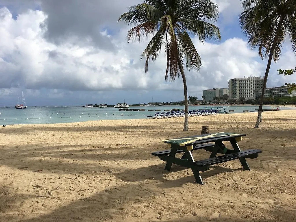Sand Castle Resort Ocho Rios