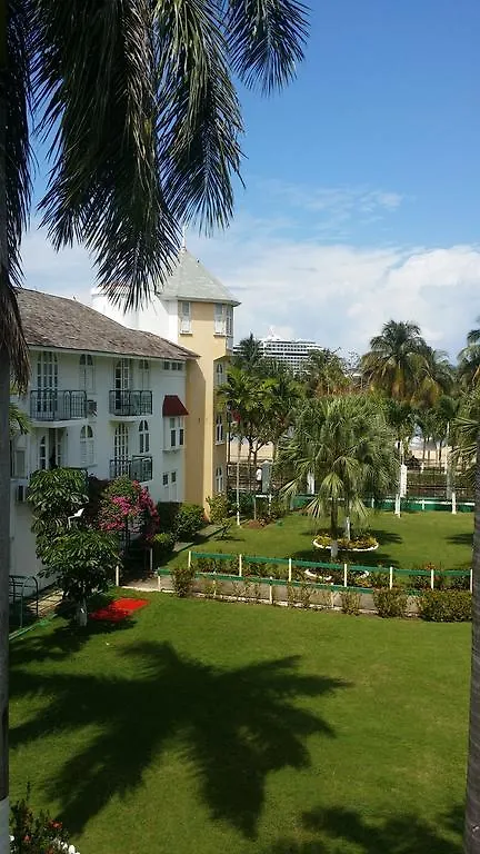 Sand Castle Resort Ocho Rios