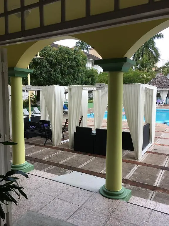 Sand Castle Resort Ocho Rios