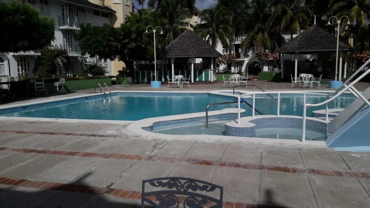Sand Castle Resort Ocho Rios Apartment