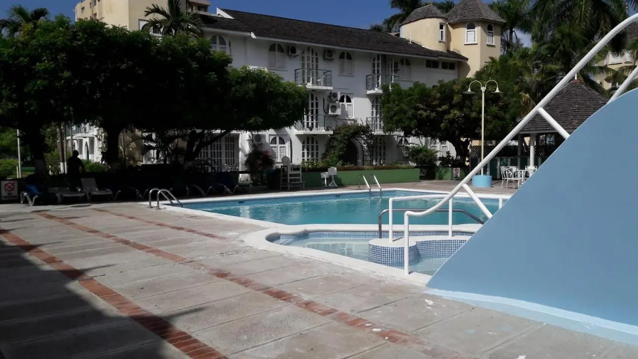 Sand Castle Resort Ocho Rios Apartment